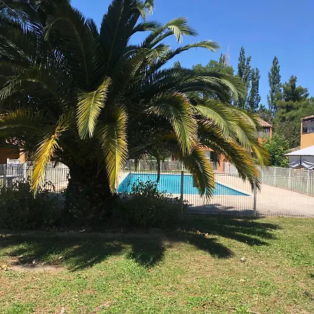 公寓 Village 7 En De En Camargue 阿爾勒
